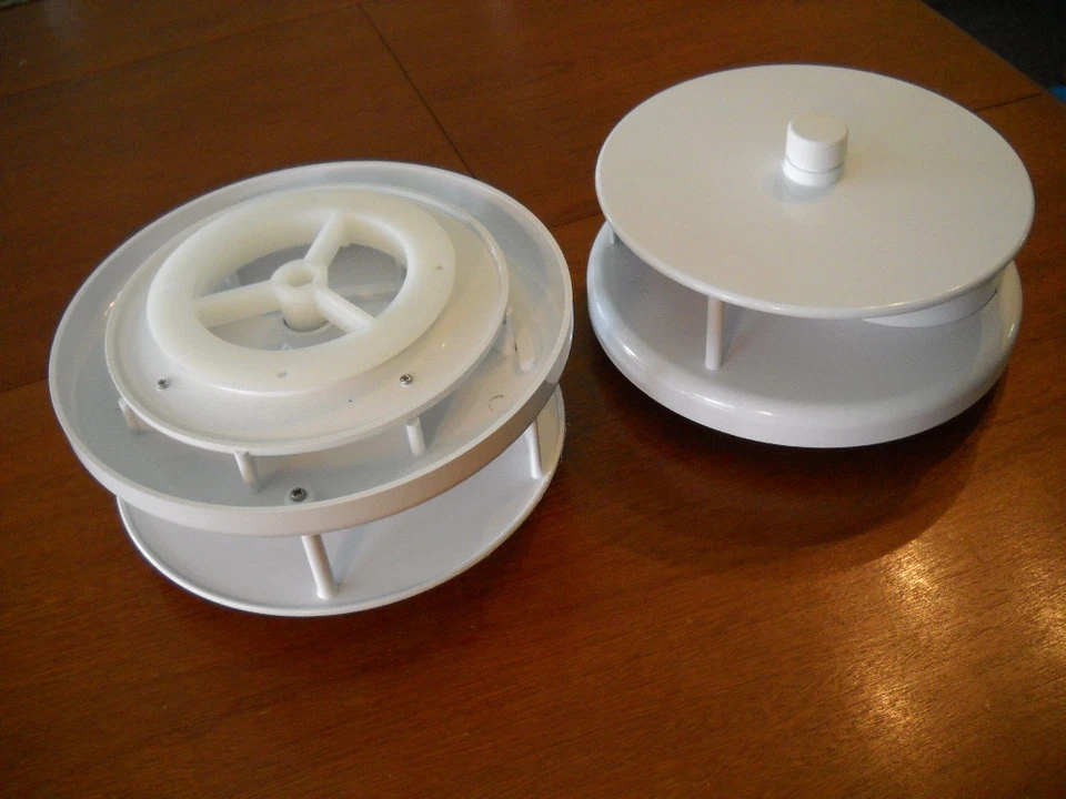 2 x ROTARY ROOF AIR VENTILATOR Whirly,Spinner,Trailer,Horse float,vent,white,PVC - image 1 of 4