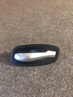 *USADO* BMW 535I 2008-2010 SEDÁN TRASERO IZQUIERDO LADO DEL CONDUCTOR INTERIOR MANIJA DE PUERTA OEM Foto 1 de 3