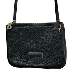 MARC BY JACOBS CROSSBODY SHOULDER LEATHER BAG Black EUC - Picture 1 of 23
