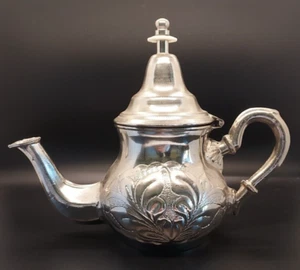 Moroccan Silver-Plated Engraved Tea Pot - Picture 1 of 10