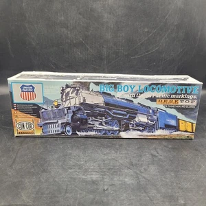 Con-Cor Union Pacific Big Boy Locomotive Desktop Collectors Series HO Model - Picture 1 of 7