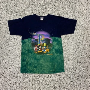 Camiseta Disney Animación Deportiva Y2K Grande Disneyland Azul Marino y Verde Tie Dye Tee - Imagen 1 de 4