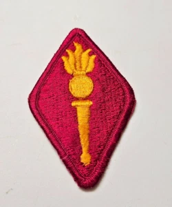 Vintage US Military Army Ordnance Missile Munitions School Patch - Picture 1 of 4
