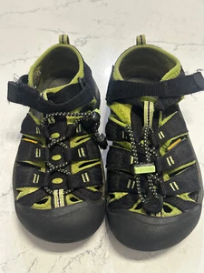 Kid's KEEN Newport H2 Lime Green & Black Hiking Sandals Size 13 - Picture 1 of 7
