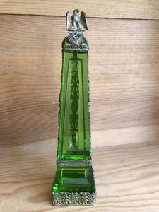 Obélisque cristal vert entouré de motifs en laiton, surmonté de l'aigle impérial - Picture 1 of 22