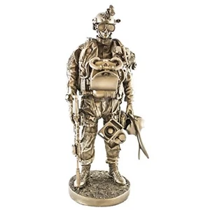 Estatua de soldado Navy Seal en uniforme militar de Estados Unidos - Imagen 1 de 2