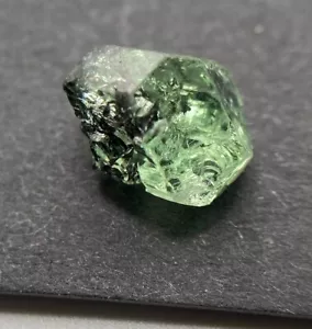 4,38 kt grüner Tsavorit Granatkristall - Merelani Hills, Tansania - Bild 1 von 10