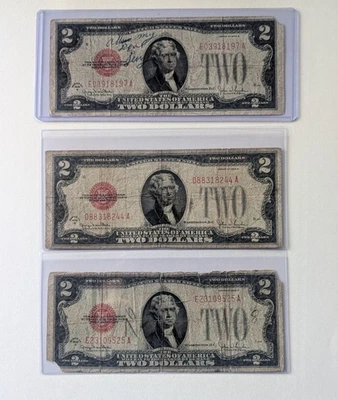 US Three, Two Dollar Bills, 1928 G, $2 Bills, Red Seals - Image 1 of 2