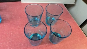 Cuatro vasos vintage de vidrio azul Hazel Atlas Capri Dot - Imagen 1 de 3