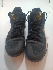 Zapato de baloncesto Nike Kyrie 3 negro/dorado AQ8767-991 talla 11 usado - Imagen 1 de 14