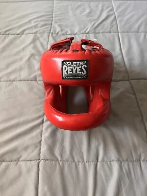 Casco de entrenamiento Cleto Reyes con barra facial - negro Foto 1 de 4