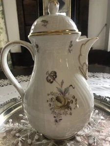 Vintage Hutschenreuther Saxony Covered Coffee Pot Teapot Dresden 7 Cups - Picture 1 of 10