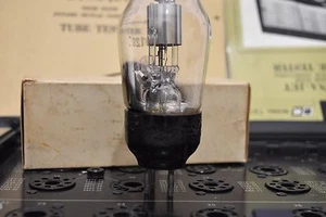 MILITARY VACUUM TUBE CV1290 NU33 W1068 NOS Half-Wave Vacuum Rectifier Power-s - Bild 1 von 4