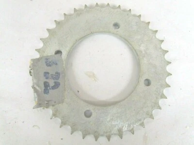 Piñón trasero vintage Suzuki S10 S32 K125 4 pernos 36-428 Foto 1 de 2