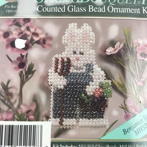 Mill Hill Spring Bouquet II BENJAMIN BUNNY Counted Glass Bead Ornament Kit SB22 - Picture 1 of 3