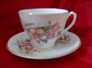 Vintage Hamilton Fine Bone China Made in England Teetasse & Untertasse Blumen Gold - Bild 1 von 9