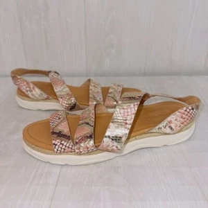 Corso Como Women's Yasha Casual Sport Sandal size US 9 leather upper - Picture 1 of 8