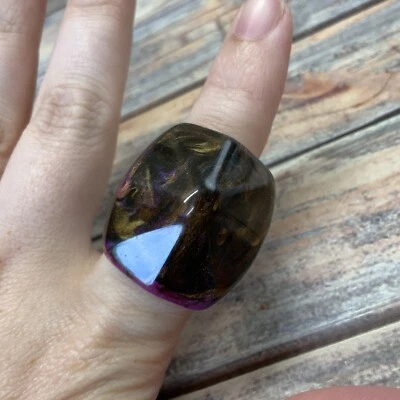 Purple gold glitter marked plastic chunky ring 7.5  - Image 1 of 4