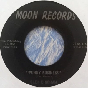 Hear 1967 AR COUNTRY ROCKABILLY Olen Bingham "Funny Business" Arkansas MOON 45 - Imagen 1 de 3