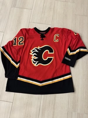 VTG JAROME IGINLA CCM CALGARY FLAMES JERSEY SIZE XXL - Image 1 of 4