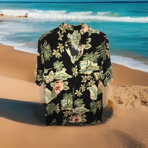 Batik Bay Men’s Hawaiian Shirt Size L Floral Tropical Islands Palms Short Sleeve - Picture 1 of 8