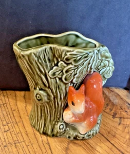 Jarrón vintage SYLVAC pequeño ardilla brote jarra árbol bosque serie 4233 - Imagen 1 de 6