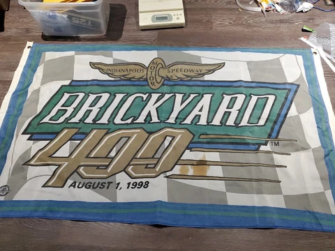 Vtg Official Brickyard 400 Indianapolis Motor Speedway August 1 1998 3 x 5’ Flag Cover