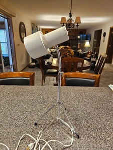 Vintage Mid Century Modern White Adjustable Tripod Desk Lamp Gooseneck Chrome - Picture 1 of 17