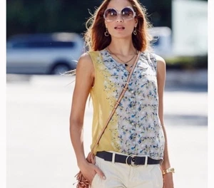 Cabi geblümte ärmellose Bluse mit Rüschenausschnitt und Knopfleiste Größe Small Damen  - Bild 1 von 12