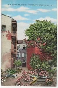 Vintage postcard of French Quarter in New Orleans - Picture 1 of 2