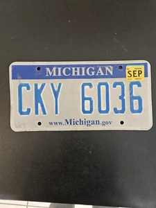 Michigan License Plate Expired Michigan Vehicle Plate White And Blue CKY6036 - Picture 1 of 2