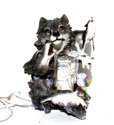 Vintage HOWLING WOLFPACK RESIN FIGURINE WOLF WOLVES Spinning Lamp NOS - Image 1 of 4