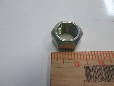 PORSCHE 911 928 944 924S 951 968 REAR AXLE LOCKING NUT NEW GENUINE PORSCHE ITEM - Image 1 of 3