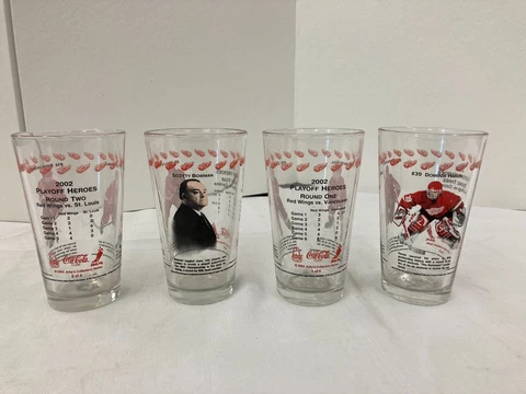 Detroit Red Wings Set of 4 2002 Glasses EUC Stanley Cup Champs Cover