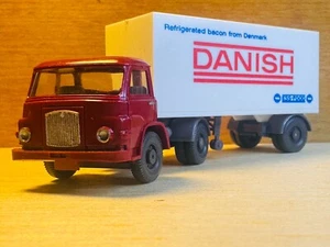 1:87 H0 Wiking 577, MAN 415 FS Containersattelzug "DANISH", rot/weiß, gesupert - Bild 1 von 5