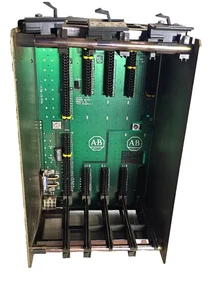 Chasis de E/S Allen Bradley 1771-A1B 4 ranuras - Imagen 1 de 3