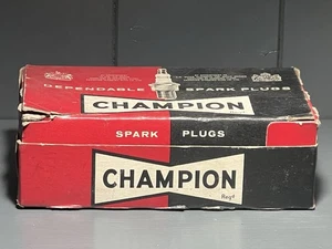 Original Vintage Box 10 New Old Stock Sealed Champion J-8 Spark Plugs - Picture 1 of 10