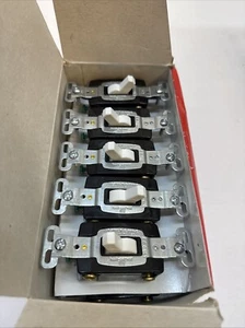 LOT OF 10 Pass Seymour 20A 4WAY Toggle CSB20AC4-W Back Side Wire - Picture 1 of 4