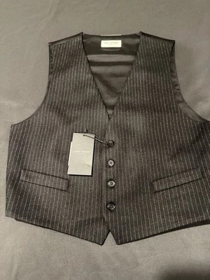 Chaleco Saint Laurent para hombre. 48/38. $1350 Foto 1 de 4