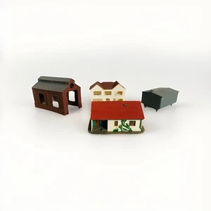 4x HO / OO Scale Buildings, Houses, Engine House, Storage Tank, All Need Fixes - Picture 1 of 19