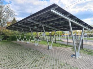 Abri auto photovoltaïque industriel, modulaire extensible, abri d'auto solaire, 8 emplacements 32 kWc - Photo 1/6