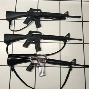 Spielzeug M16A2 (mehrere Varianten) 1:6 Maßstab GI Joe Zubehör - Bild 1 von 7