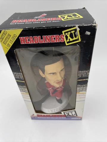 1998 Headliners XL Steve Yzerman Bobble Head Cover