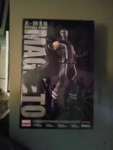 Magneto Statue - Picture 1 of 2