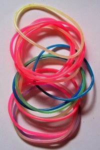 Vintage 12 Pulseras Gomosas Jalea Talla Infantil Neón Retro 6" - Imagen 1 de 3