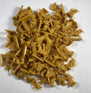 Lord of the Rings Risk Trilogy Board Game Replacement Parts YELLOW ARMY LotR - Picture 1 of 1