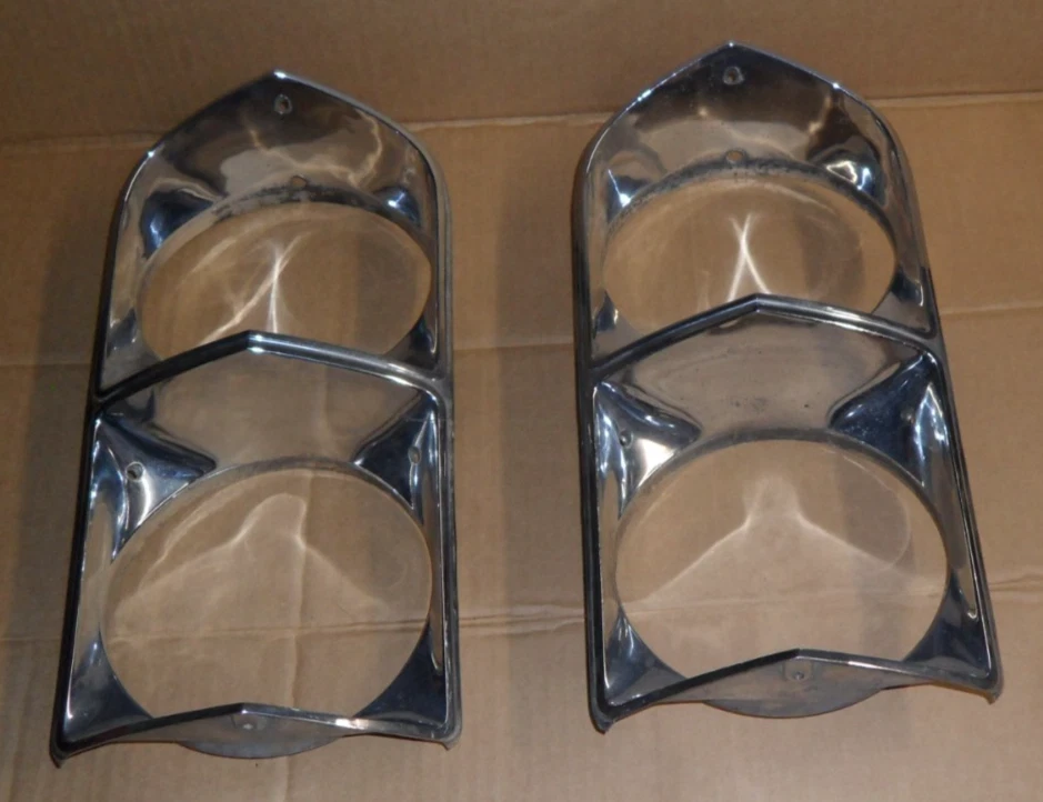 1967 67 凯迪拉克 Deville Fleetwood 加莱车头灯前照灯挡板门 X 2 — 第 1/4 张图片