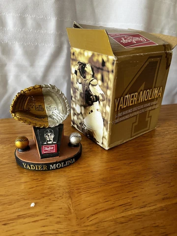Yadier Molina St Louis Cardinals Gold Glove Platinum Award Statue Cover