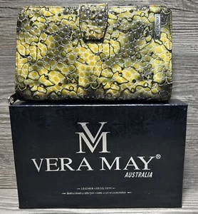 Cartera sin asas de cuero vegano charol guijarro Vera May Serpentine Dixon LW3B - Imagen 1 de 21