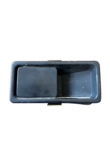 Land Rover Discovery 1 94-99 OEM Passenger Rear Door Handle - Picture 1 of 2